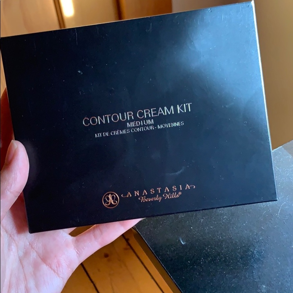 never been used cream contour
